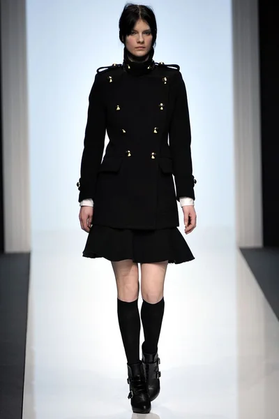 Look 5